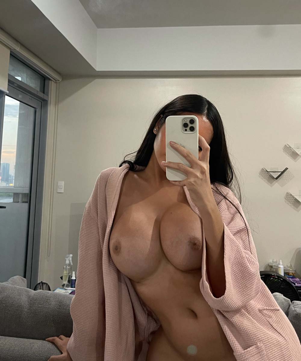 Angela Castellanos naked in Nasiriya