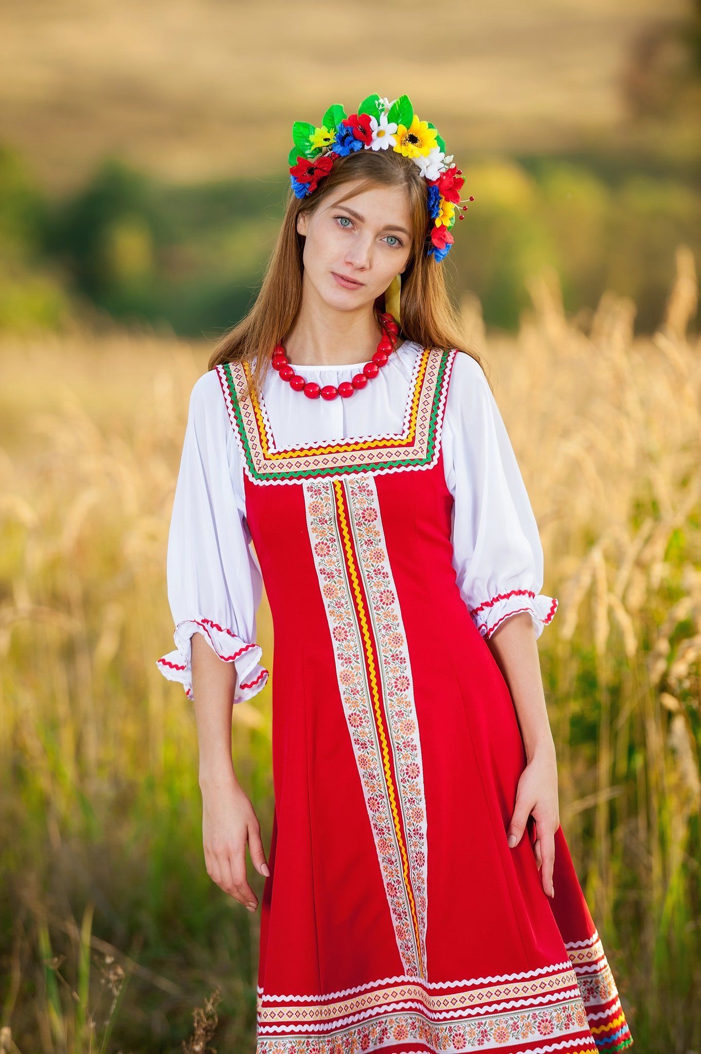 Women in Slavic costumes in Nasiriya
