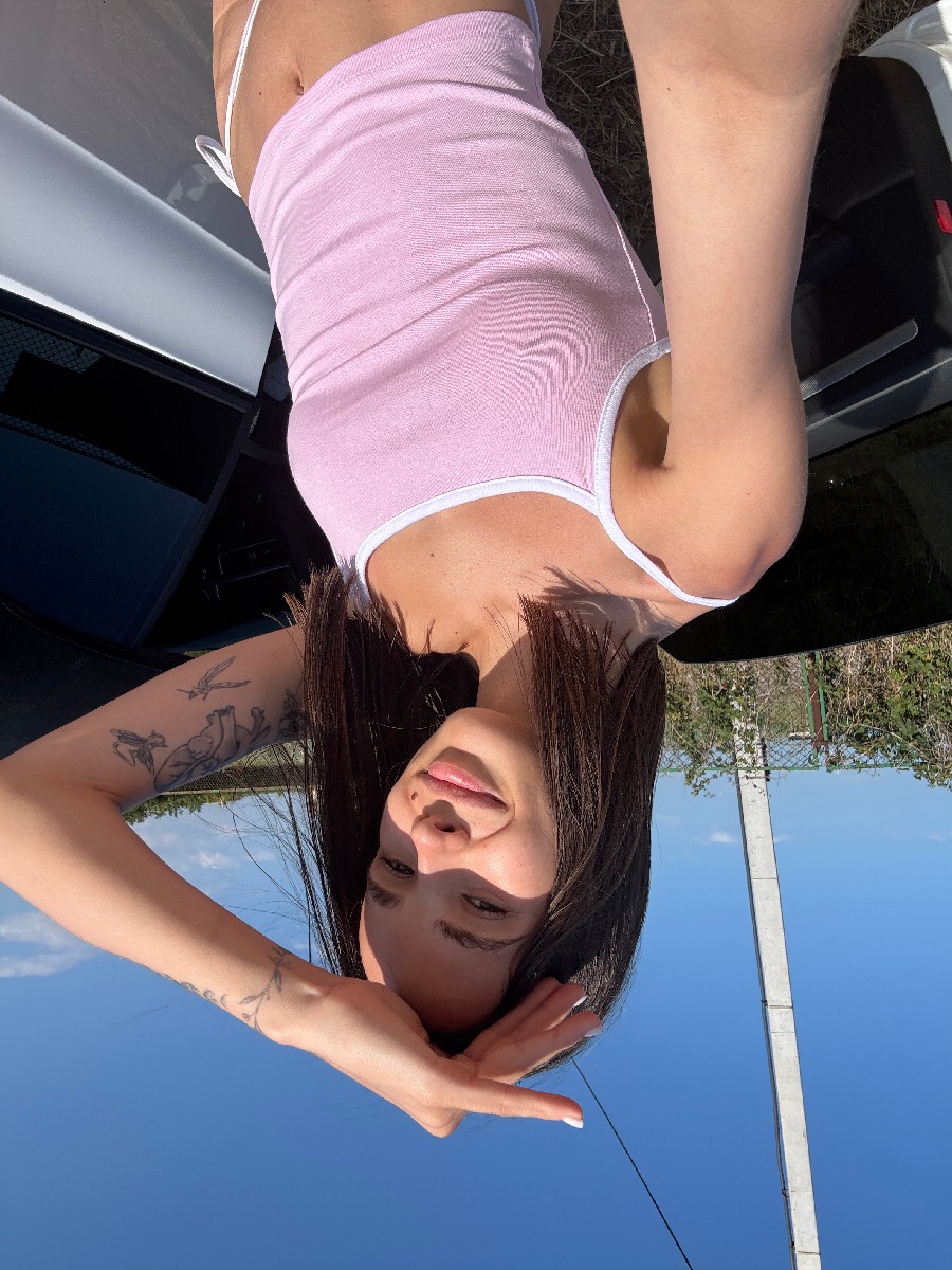 Sexy model Tina in Nasiriya